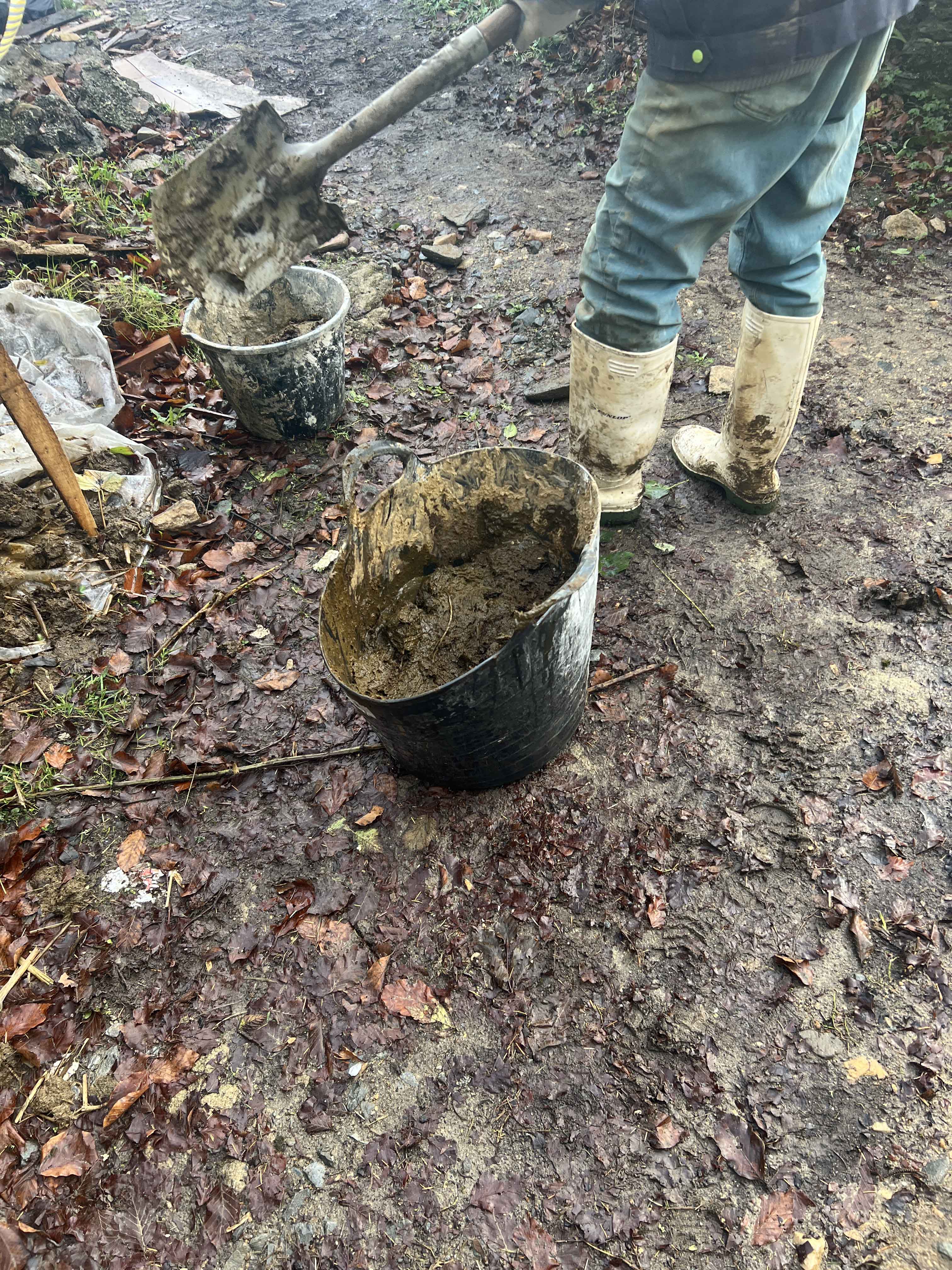 Cow dung for water stain prevention